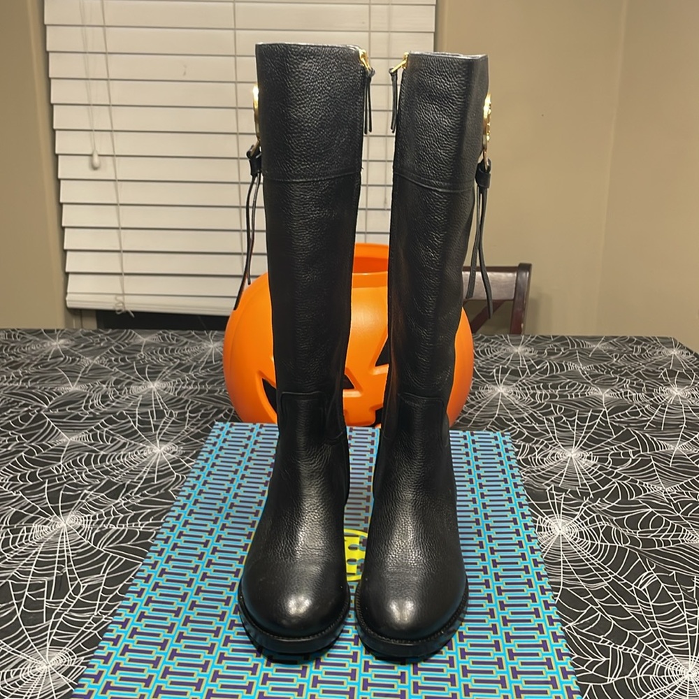 Tory Burch boots - Picture 2 of 5